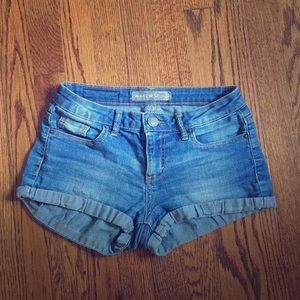 Bleu denim shorts